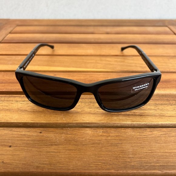 Burberry Sunglasses NWOT